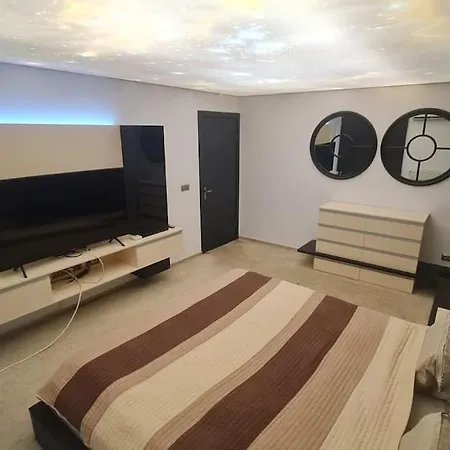 Villa Chic Retreat In Buna Ziua - Jacuzzi, Outdoor Gym, Bbq, Parking *