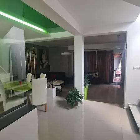 Chic Retreat In Buna Ziua - Jacuzzi, Outdoor Gym, Bbq, Parking Cluj-Napoca